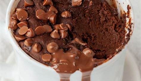Schoko Tassenkuchen mit Nutella Kern - ohne Ei & in nur 3 Minuten in