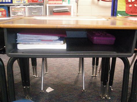 School Desk For First Grade