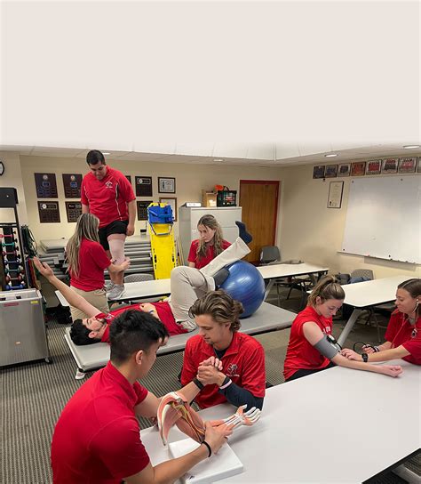 schooling for athletic trainer