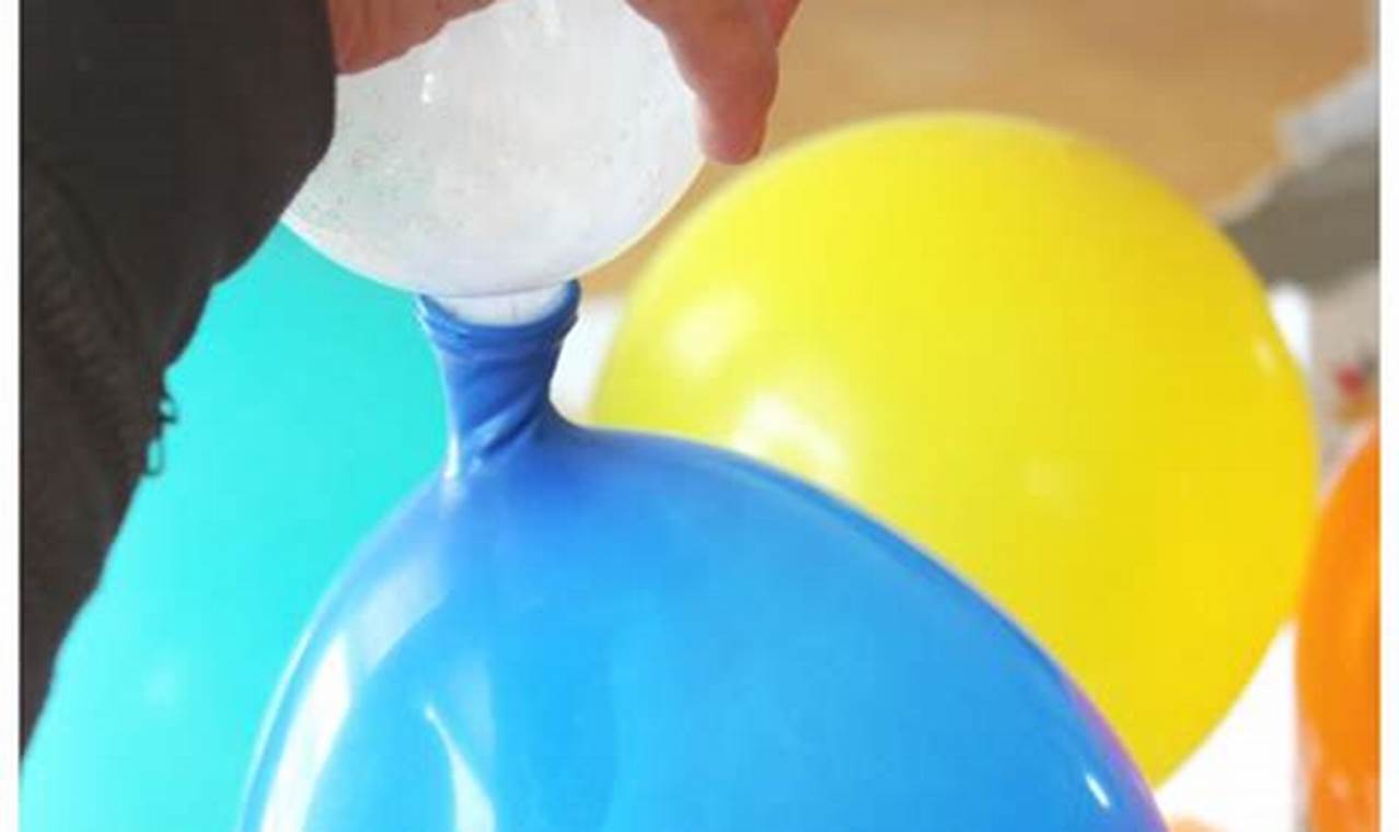 science experiment balloon vinegar baking soda