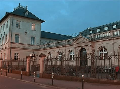 sciences po rennes adresse