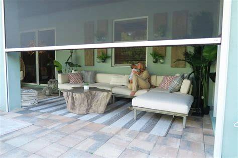 7 Pros & Cons of Retractable Patio Screens The Frisky