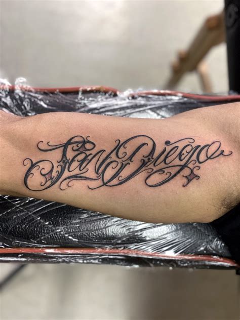 Find the Best Script Tattoo Artist Near You: Expert Inking for Your Personalized Design