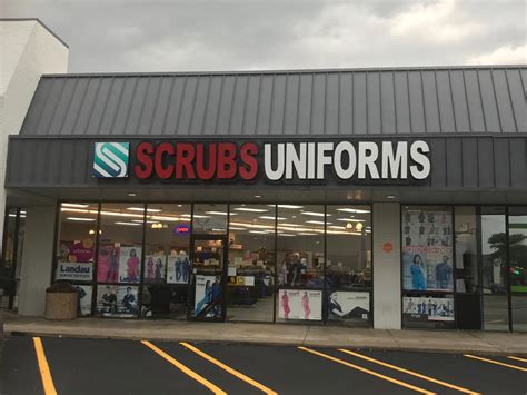 scrubs store near me