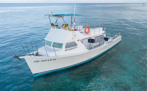 scuba diving boats