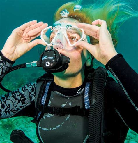 Scuba Diving Clearing Mask