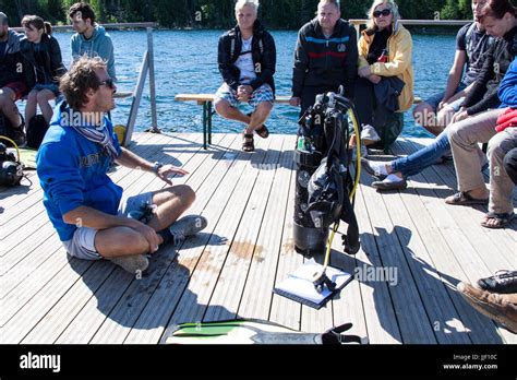 Scuba instructor briefing