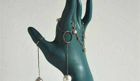 Sculptural Jewelry Holder Hand Shaped Sculpture Ceramic Jewelrly Stand Etsy