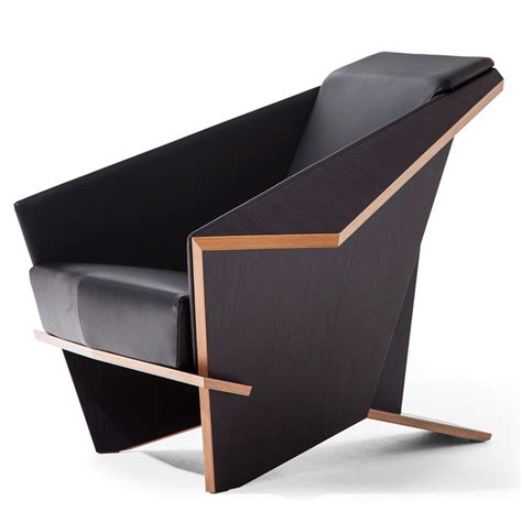 A Sculptural Lounge Chair Designed for Dreaming