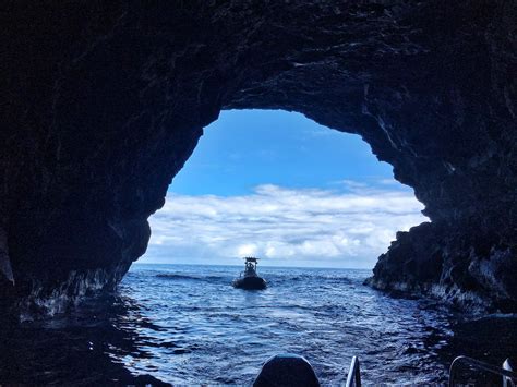 sea caves along the na pali coast