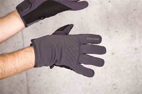 Sealskinz Fusion Control