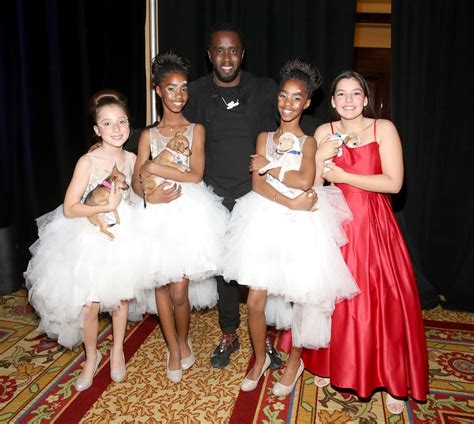 sean diddy combs twin daughters