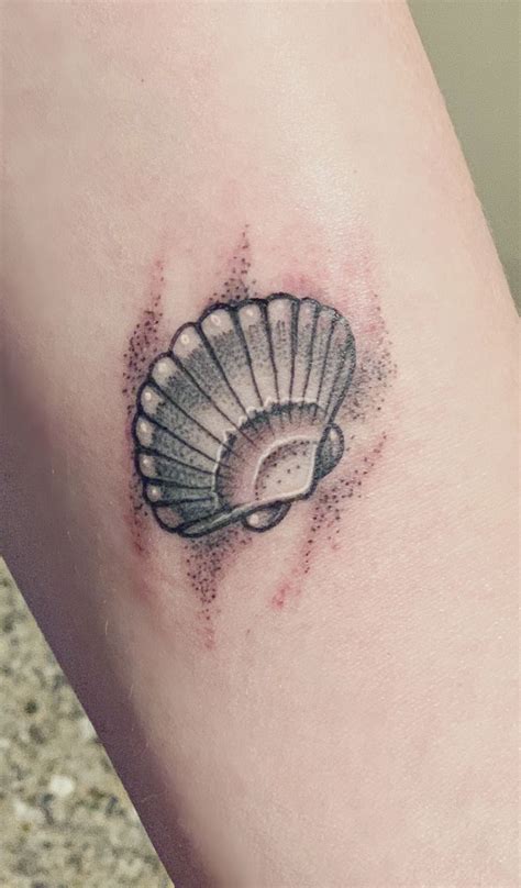 Revolutionary Seashell Tattoos Designs Ideas