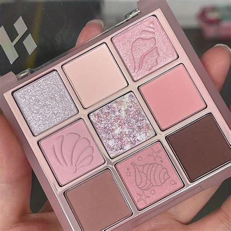 Seashell Color Eyeshadow