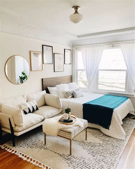 Stunning Window Seat Ideas Home to Z Master bedroom