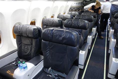 seats on alaska airlines boeing 737-900