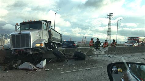 seattle dump truck accident today