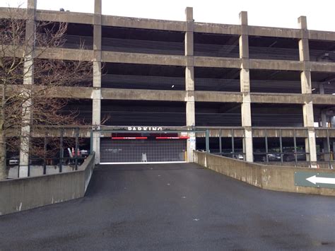 seattle mariners parking garage
