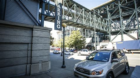 seattle mariners parking options