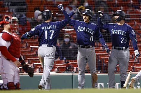 seattle mariners vs boston red sox scores