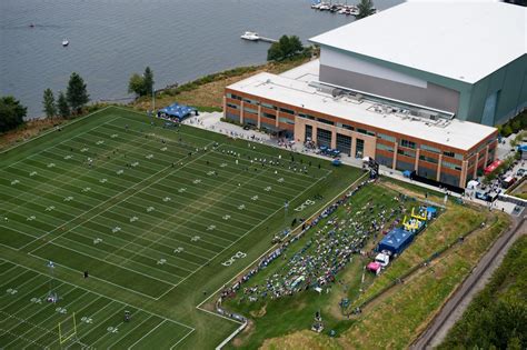 seattle seahawks headquarters address