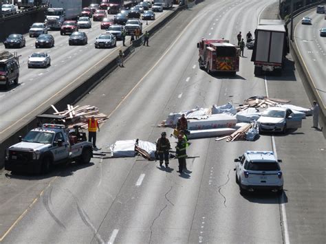 seattle traffic accident today