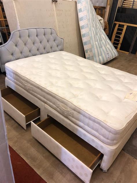 Second Hand Double Bed With Headboard