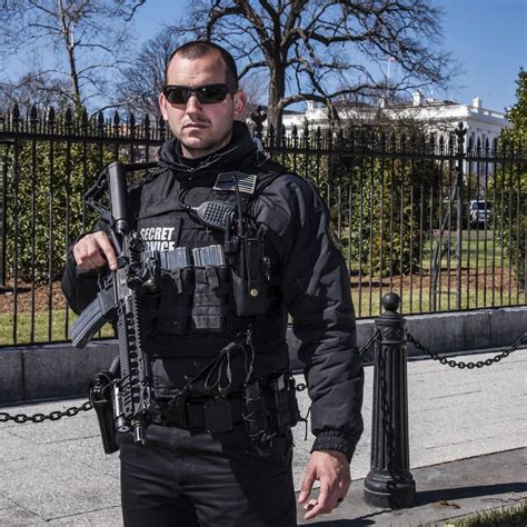 Over 130 US Secret Service agents in quarantine SaveDelete
