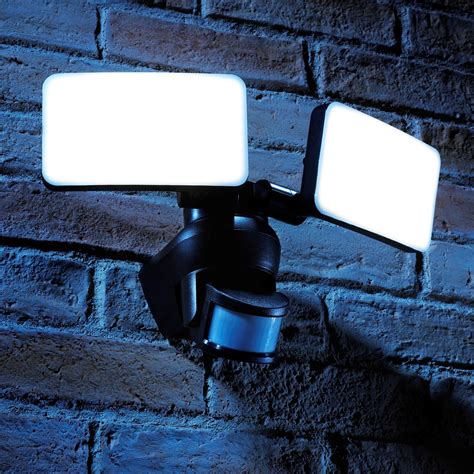 Security Lights With Pir Sensor