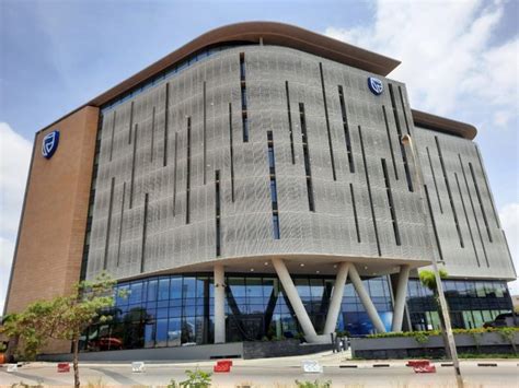 sede standard bank angola