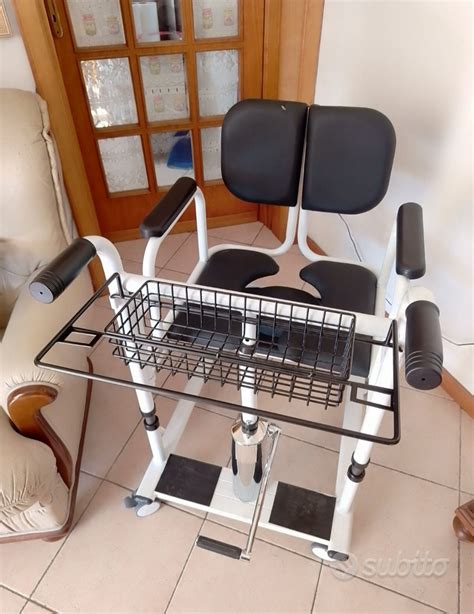 Sedia Comoda Per Invalidi