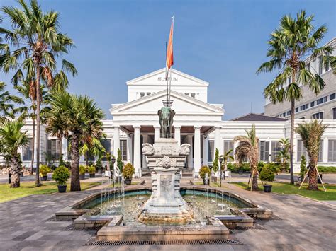 sejarah museum nasional indonesia