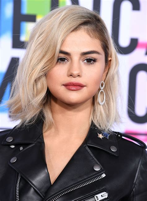 selena gomez hairstyles blonde