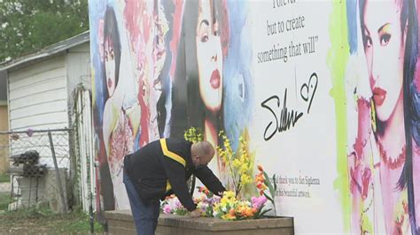 selena hur fans