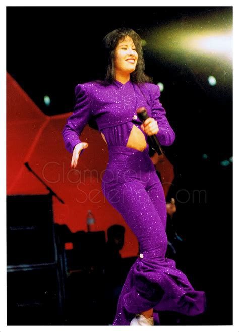 selena quintanilla purple outfit