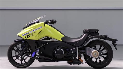 Self Leveling Motorcycle