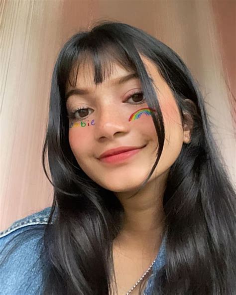 selfie winbush sofya