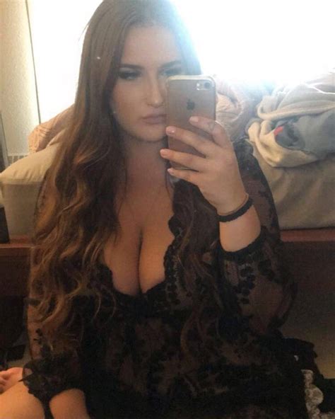 selfies bigtits