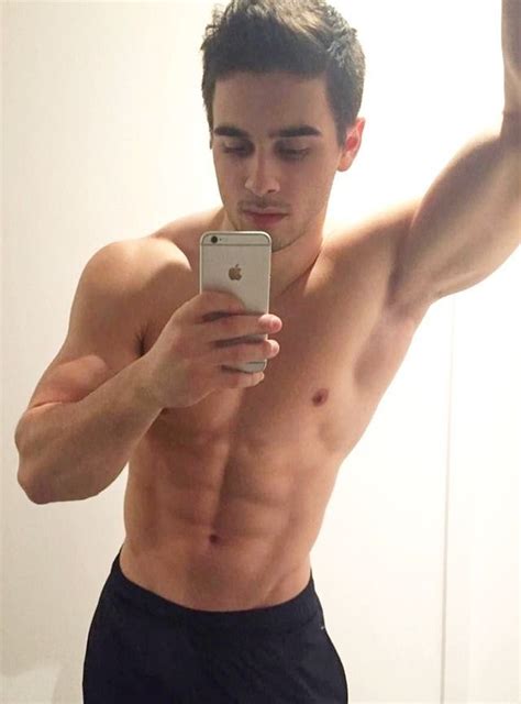 selfies nude guy hot