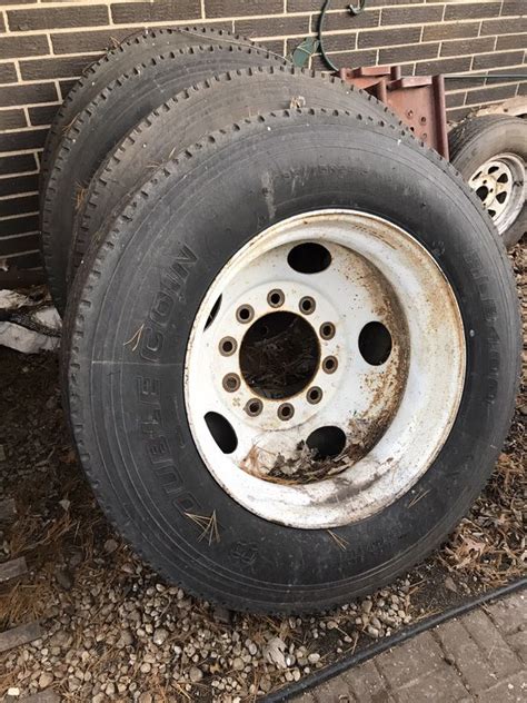 Buying Semi Truck Tires In Illinois: All You Need To Know