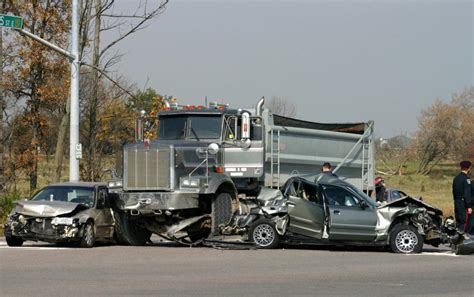semi truck accident attorney chicago illinois