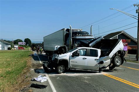 semi truck car accident