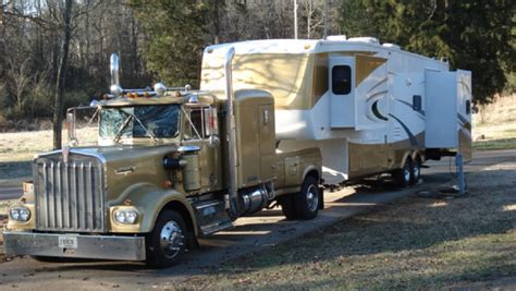 semi truck for 5th wheel camper towing