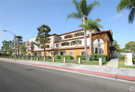 senior housing in huntington beach ca