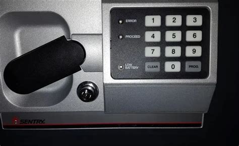 Sentry S0100 Safe Changing The Combination YouTube