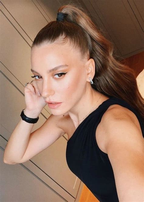 serenay sarikaya height