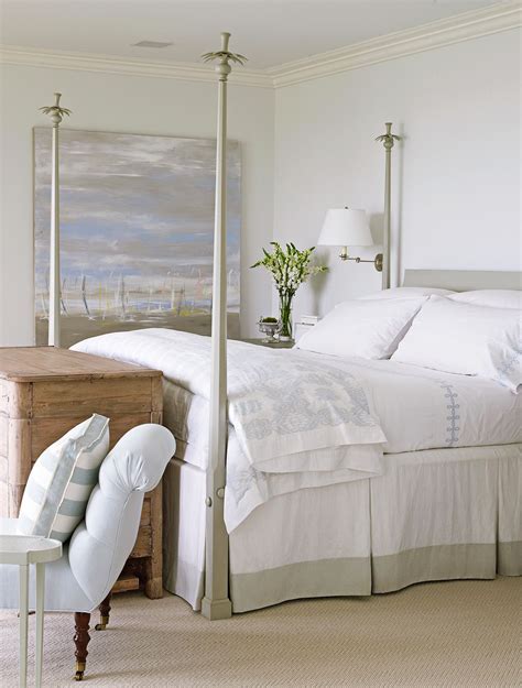 serene white bedroom