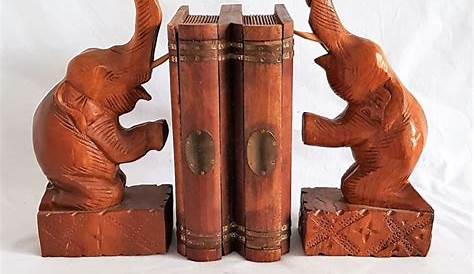 Serre livres, bois sculpté, éléphants, années 40