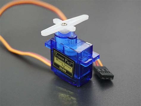 Servo Motors Arduino