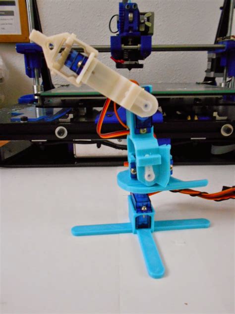 Servos In Robot
